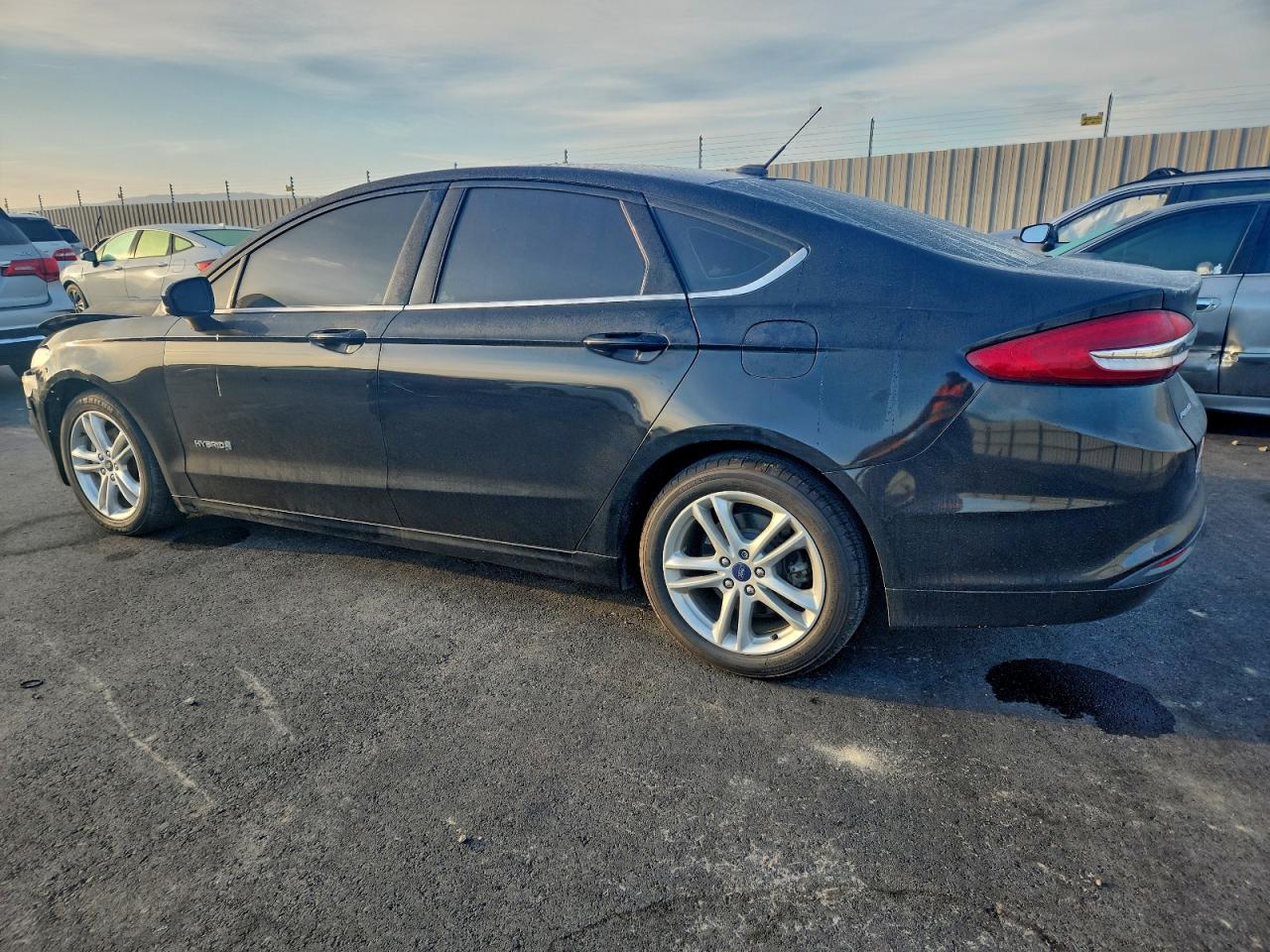 2018 FORD FUSION SE HYBRID photo 2