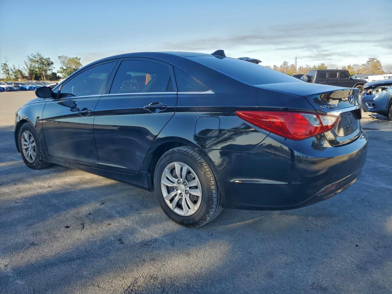 2012 HYUNDAI SONATA GLS photo 2