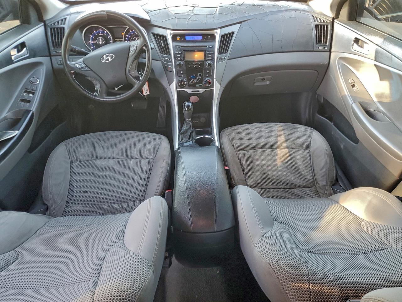 2012 HYUNDAI SONATA GLS photo 8