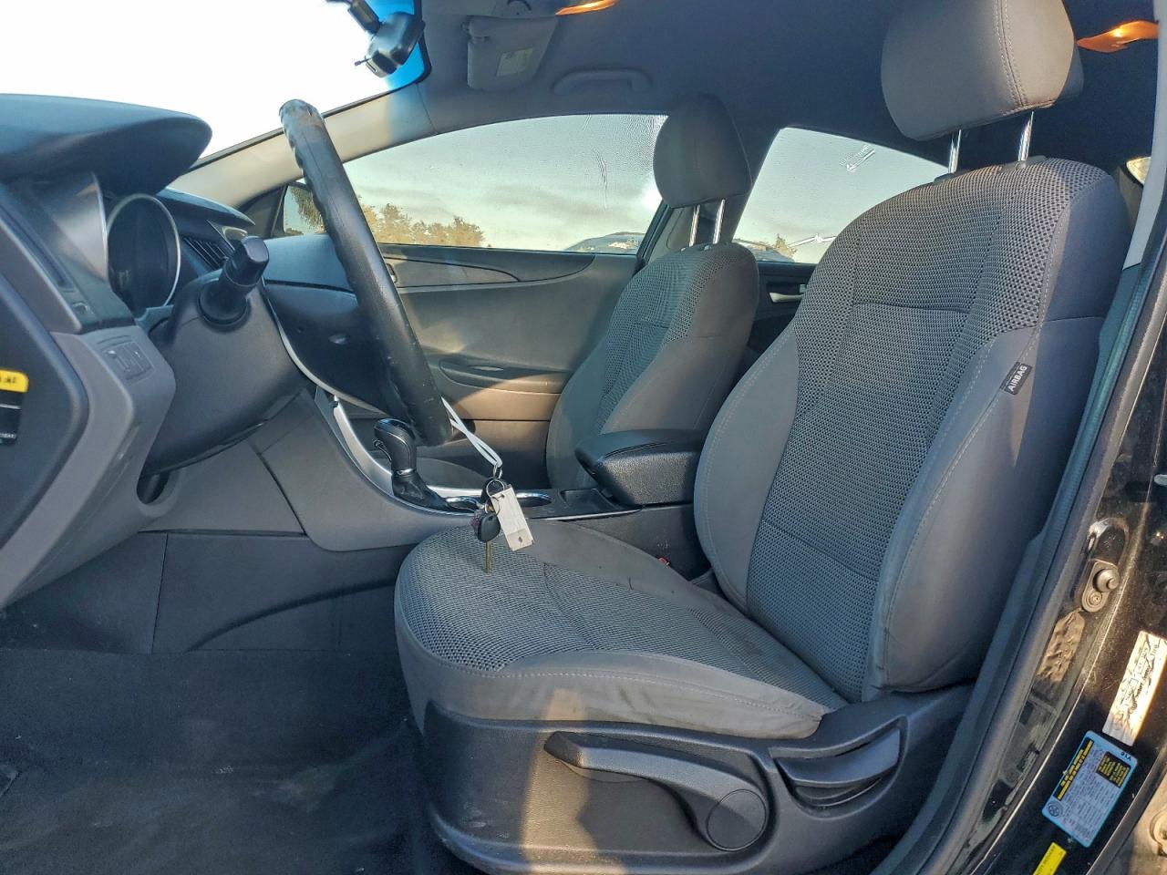 2012 HYUNDAI SONATA GLS photo 7