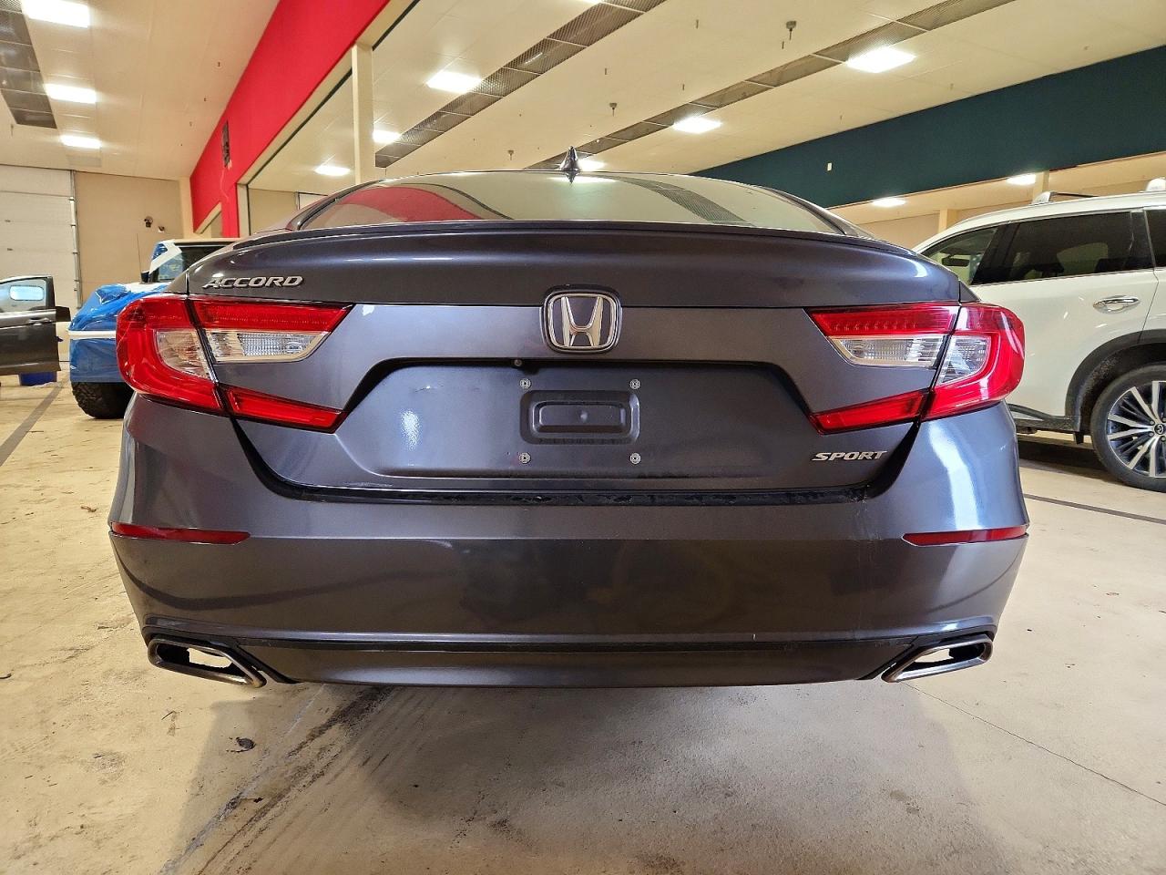 2018 HONDA ACCORD SPORT photo 6