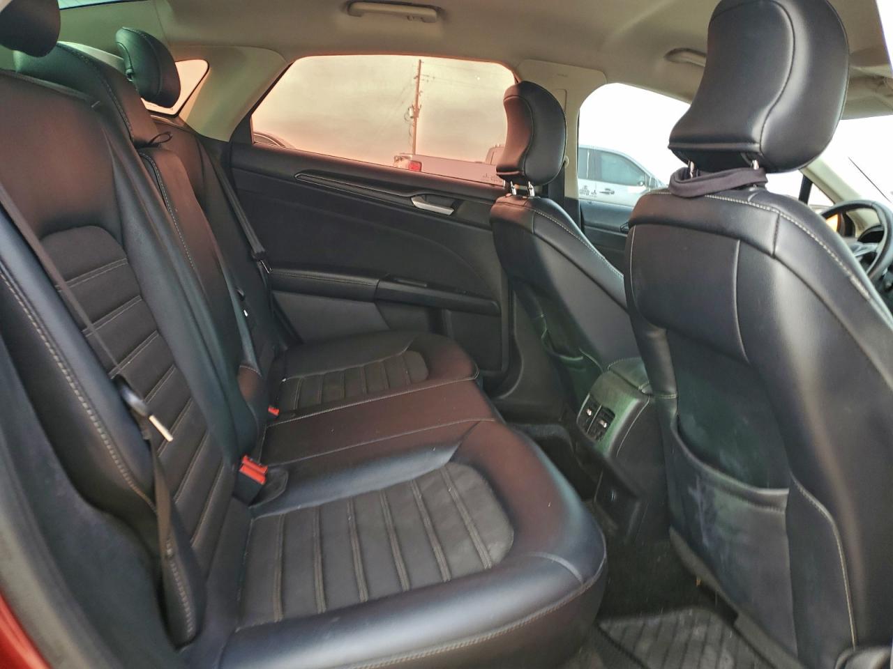2018 FORD FUSION SE photo 10