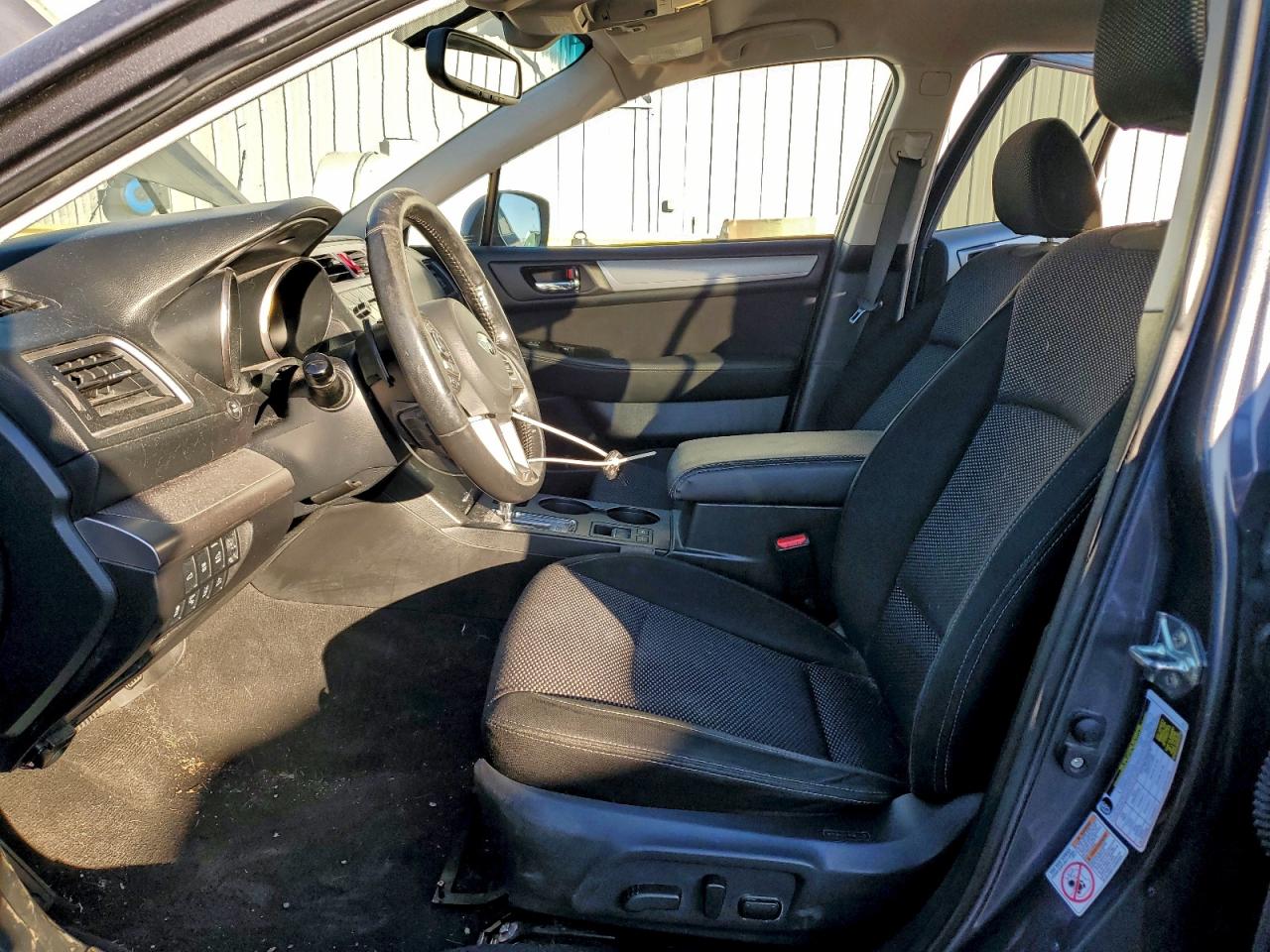 2015 SUBARU OUTBACK 2.5I PREMIUM photo 19