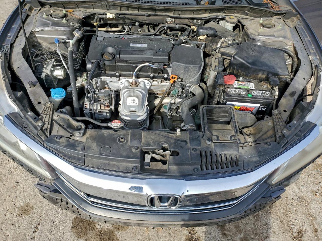2016 HONDA ACCORD LX photo 11