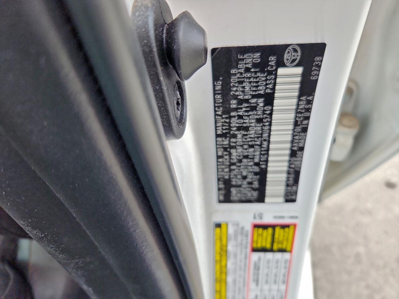 2022 TOYOTA CAMRY LE photo 13