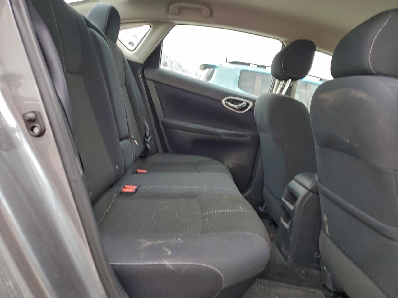 2015 NISSAN SENTRA S photo 10