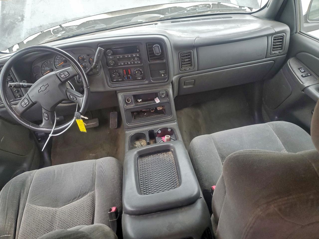 2004 CHEVROLET SILVERADO K1500 photo 8