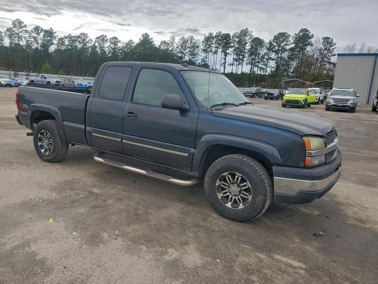 2004 CHEVROLET SILVERADO K1500 photo 4