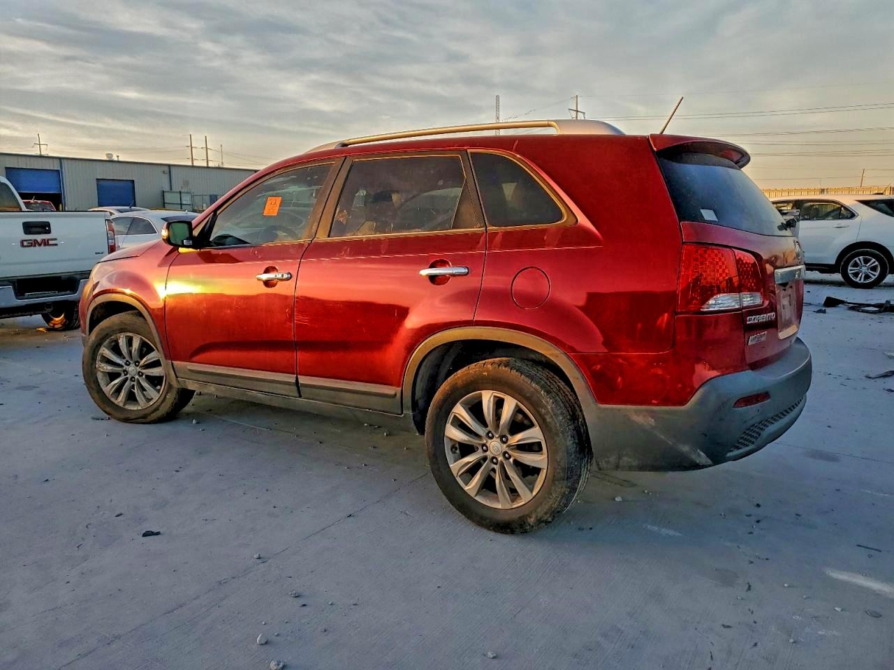 2011 KIA SORENTO EX photo 2
