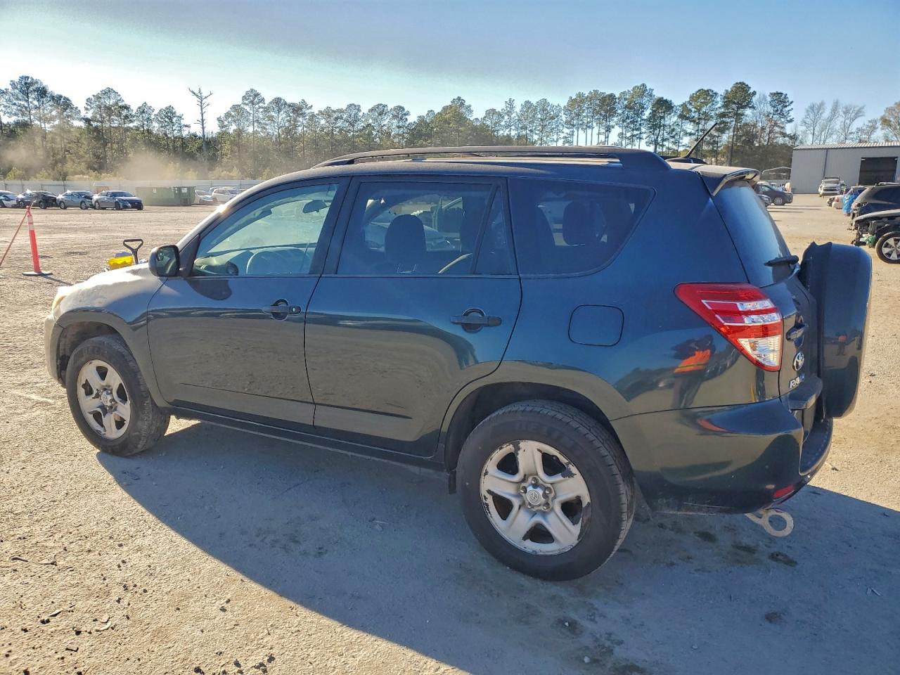 2011 TOYOTA RAV4 photo 2