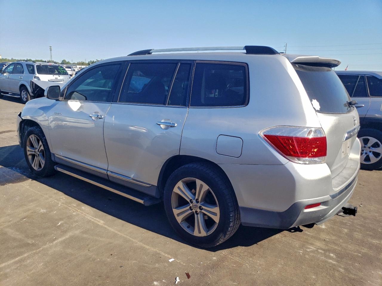 2012 TOYOTA HIGHLANDER LIMITED photo 3