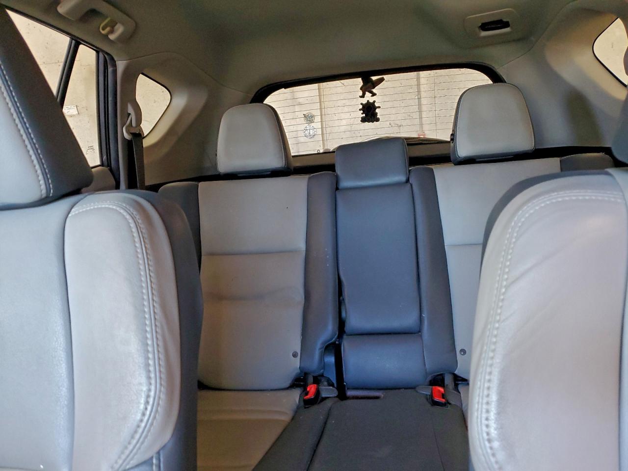 2013 TOYOTA RAV4 LIMITED photo 28