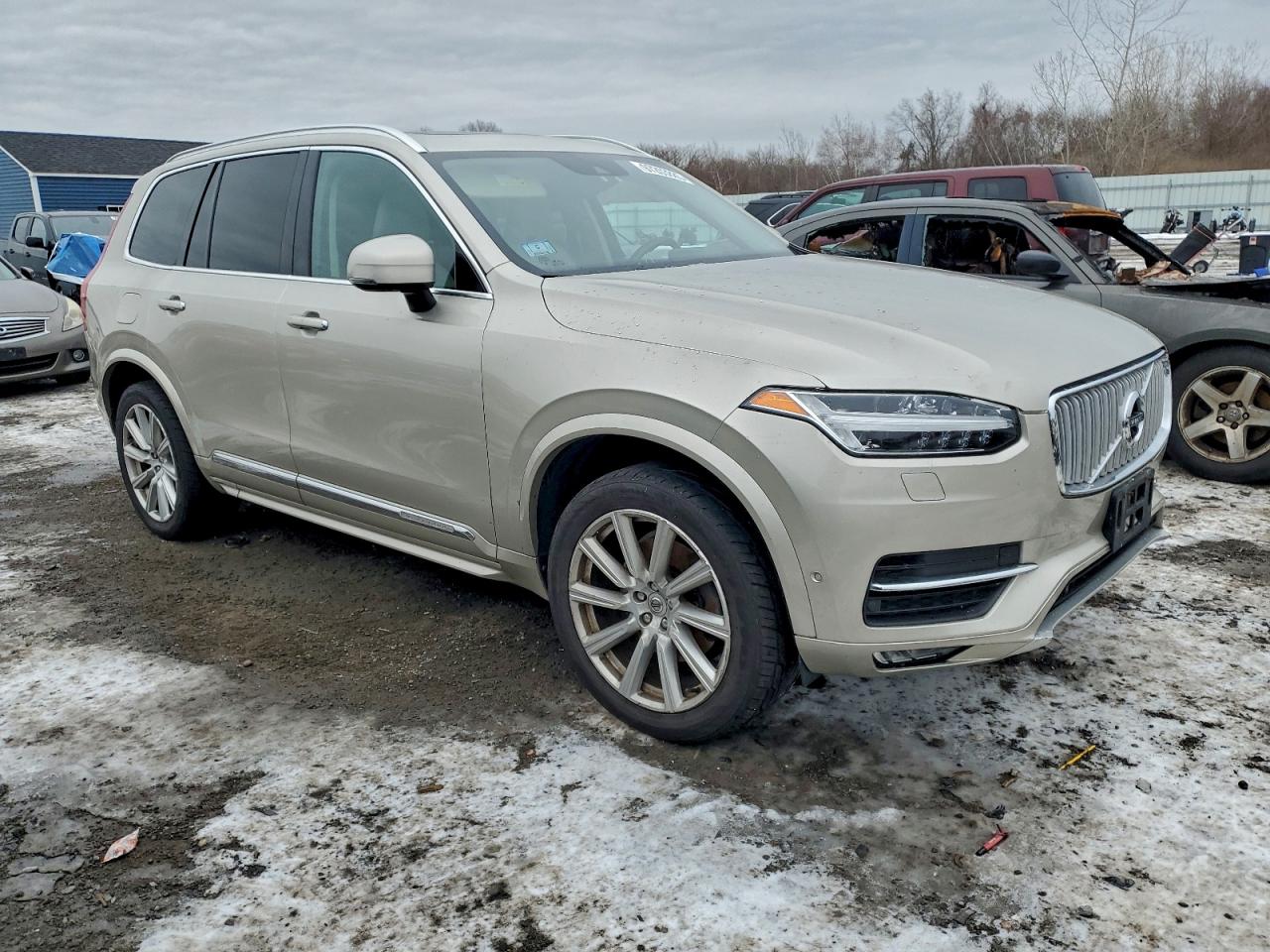 2016 VOLVO XC90 T6 photo 4
