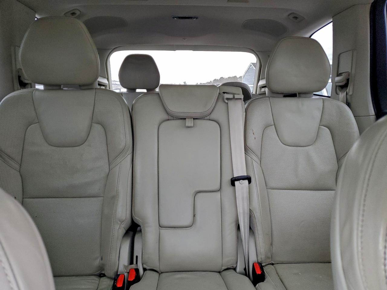 2016 VOLVO XC90 T6 photo 10