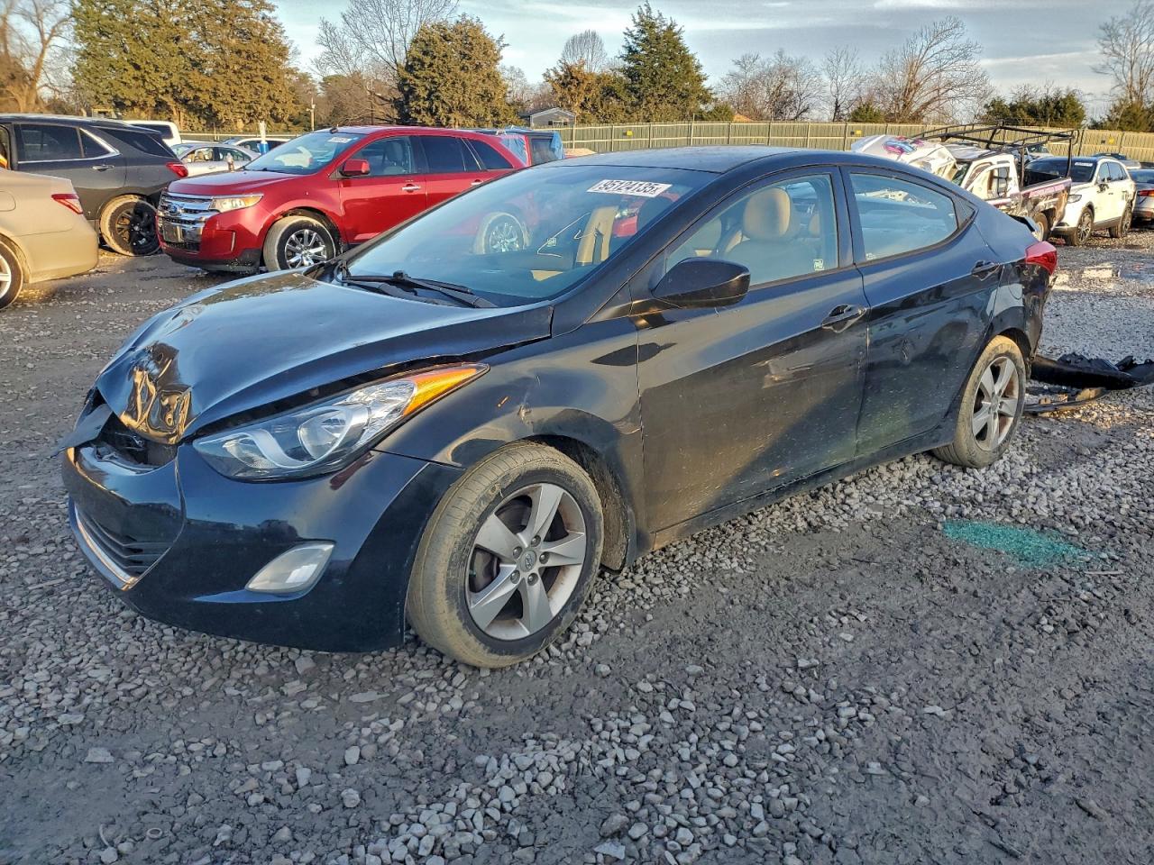 2013 HYUNDAI ELANTRA