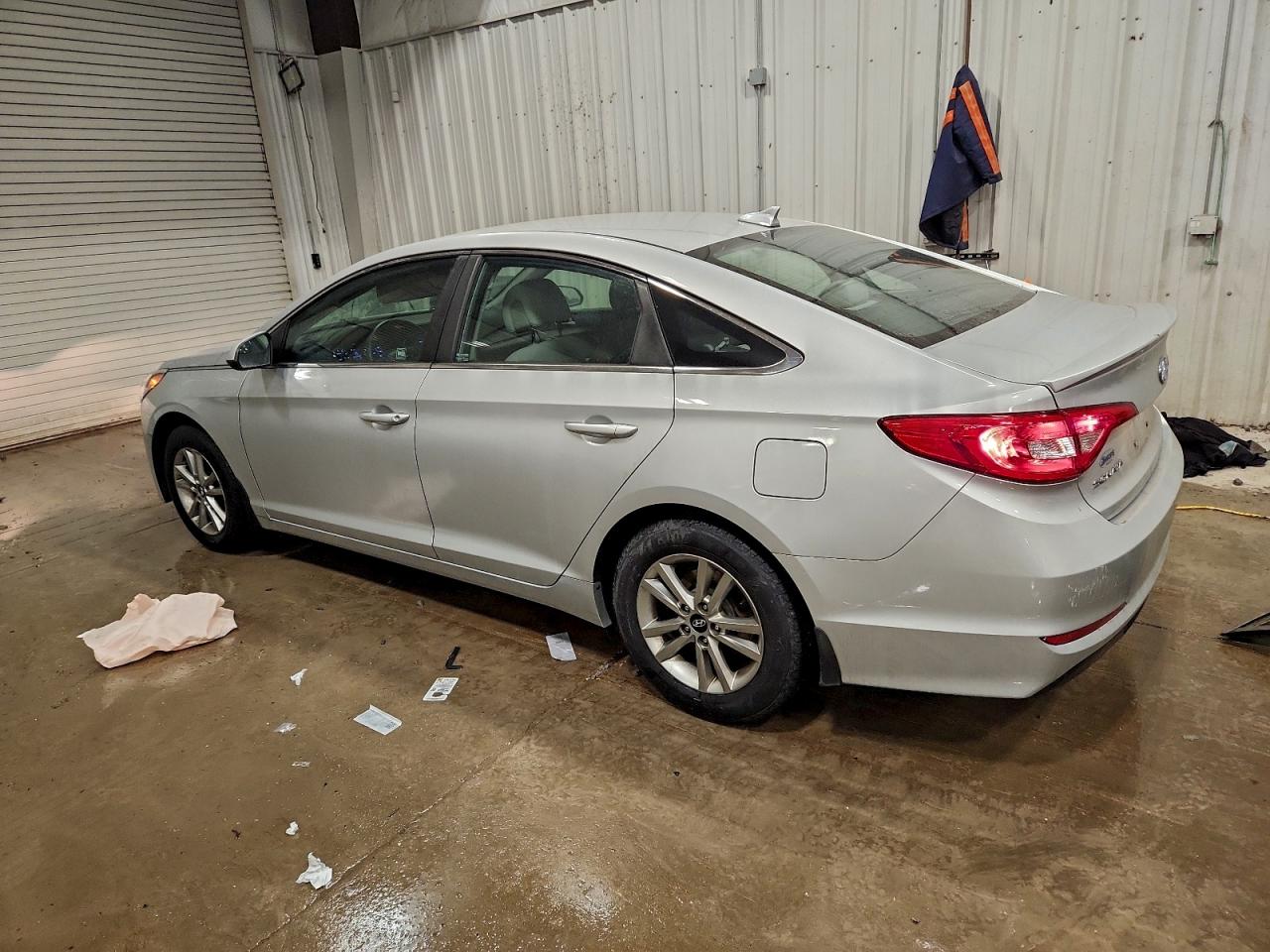2016 HYUNDAI SONATA SE photo 2