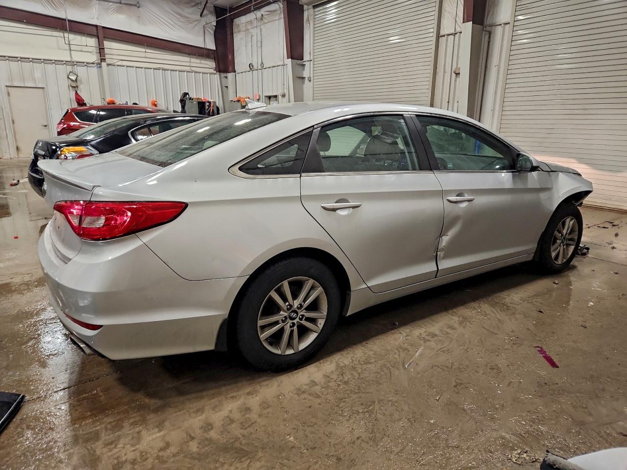 2016 HYUNDAI SONATA SE photo 3