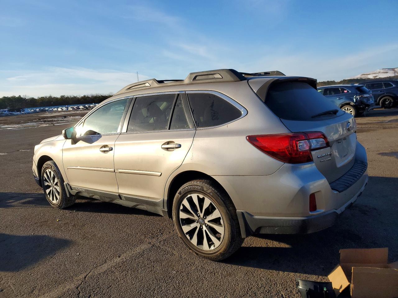 2015 SUBARU OUTBACK 2.5I LIMITED photo 2