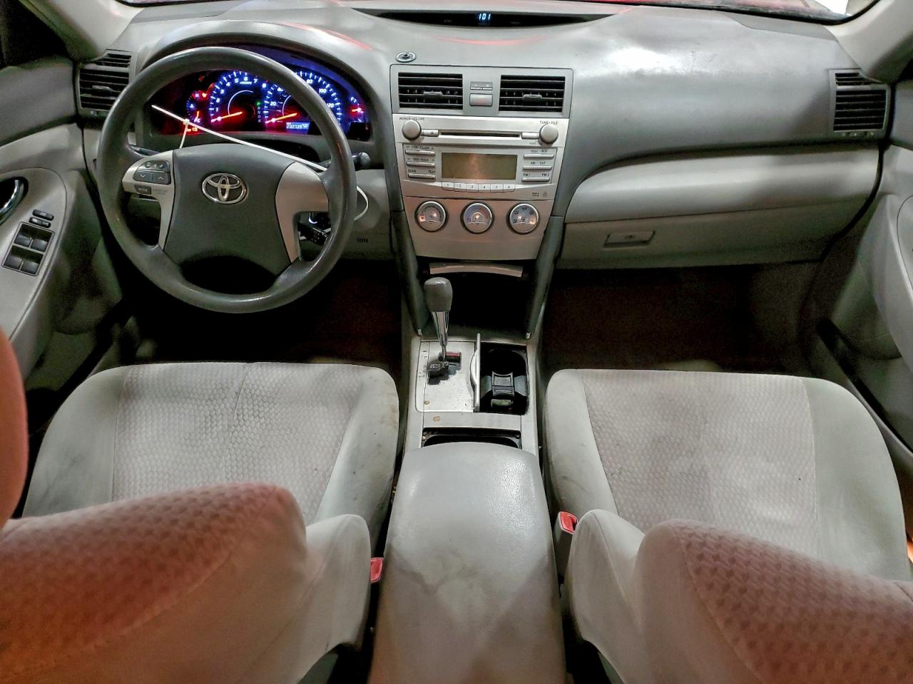 2011 TOYOTA CAMRY BASE photo 15