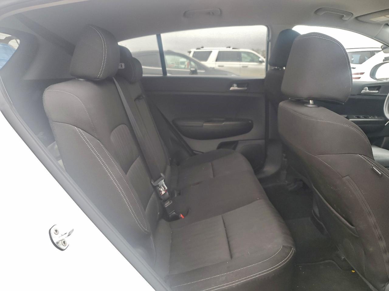 2017 KIA SPORTAGE LX photo 11