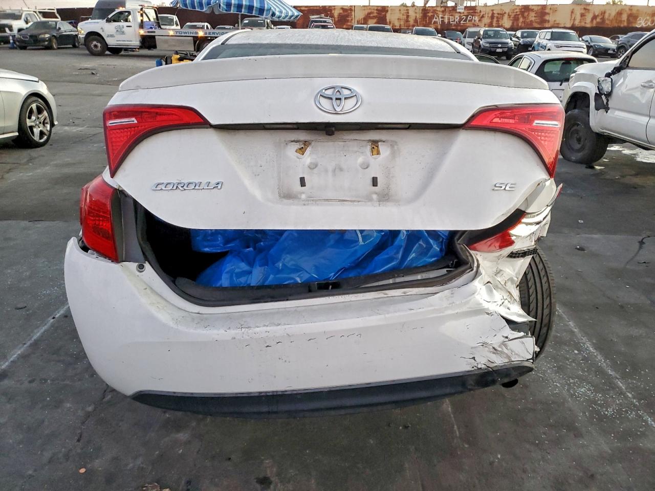 2019 TOYOTA COROLLA L photo 6