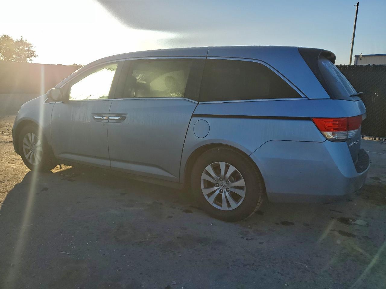 2014 HONDA ODYSSEY EXL photo 2