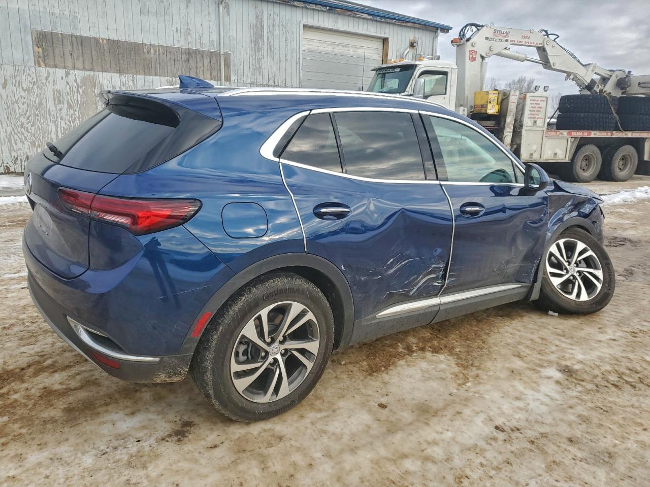 2023 BUICK ENVISION ESSENCE photo 3