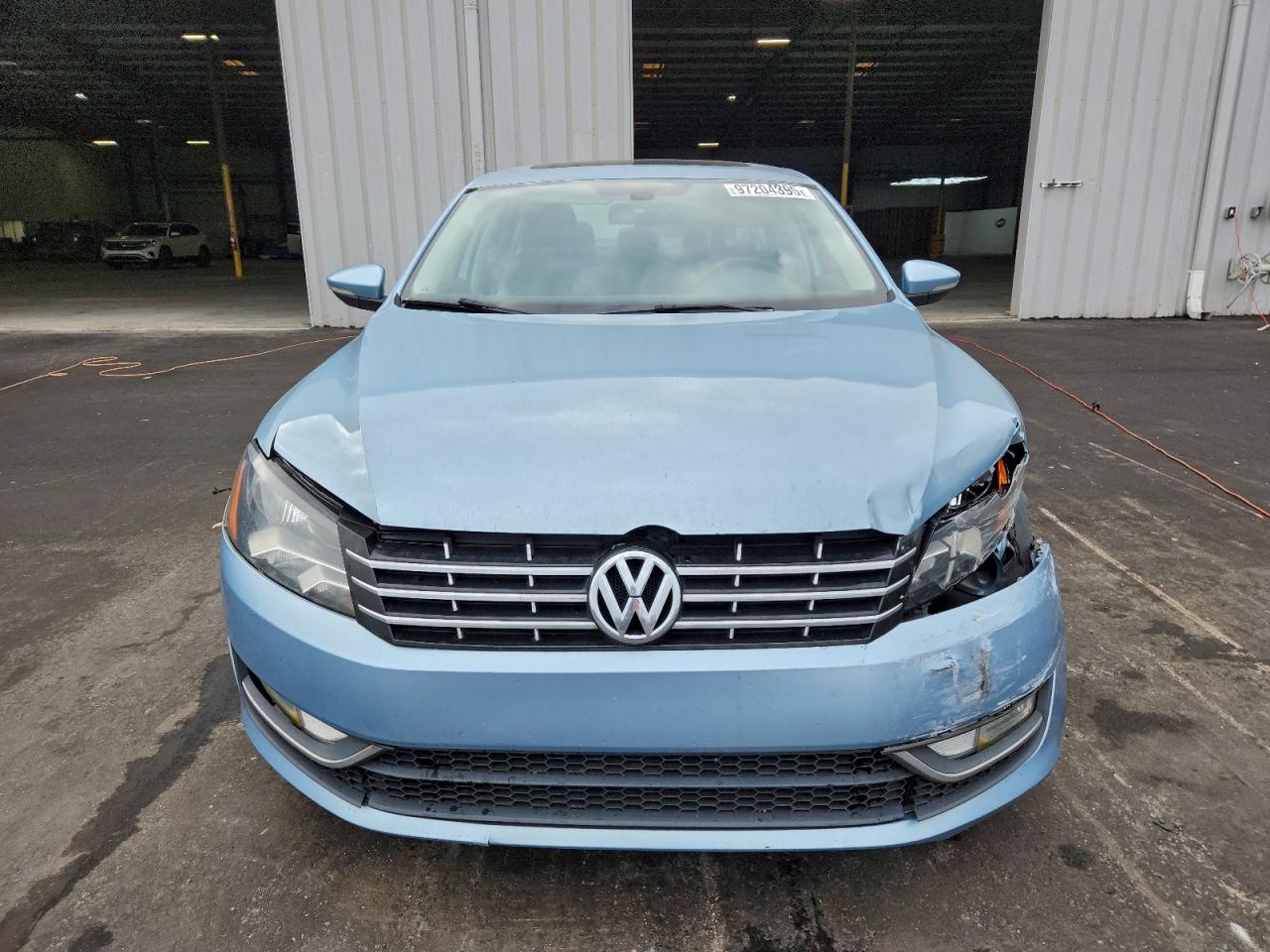 2012 VOLKSWAGEN PASSAT SEL photo 5