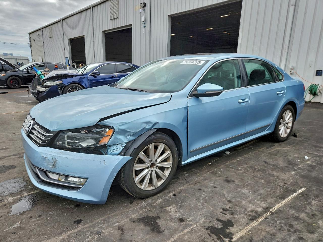 2012 VOLKSWAGEN PASSAT