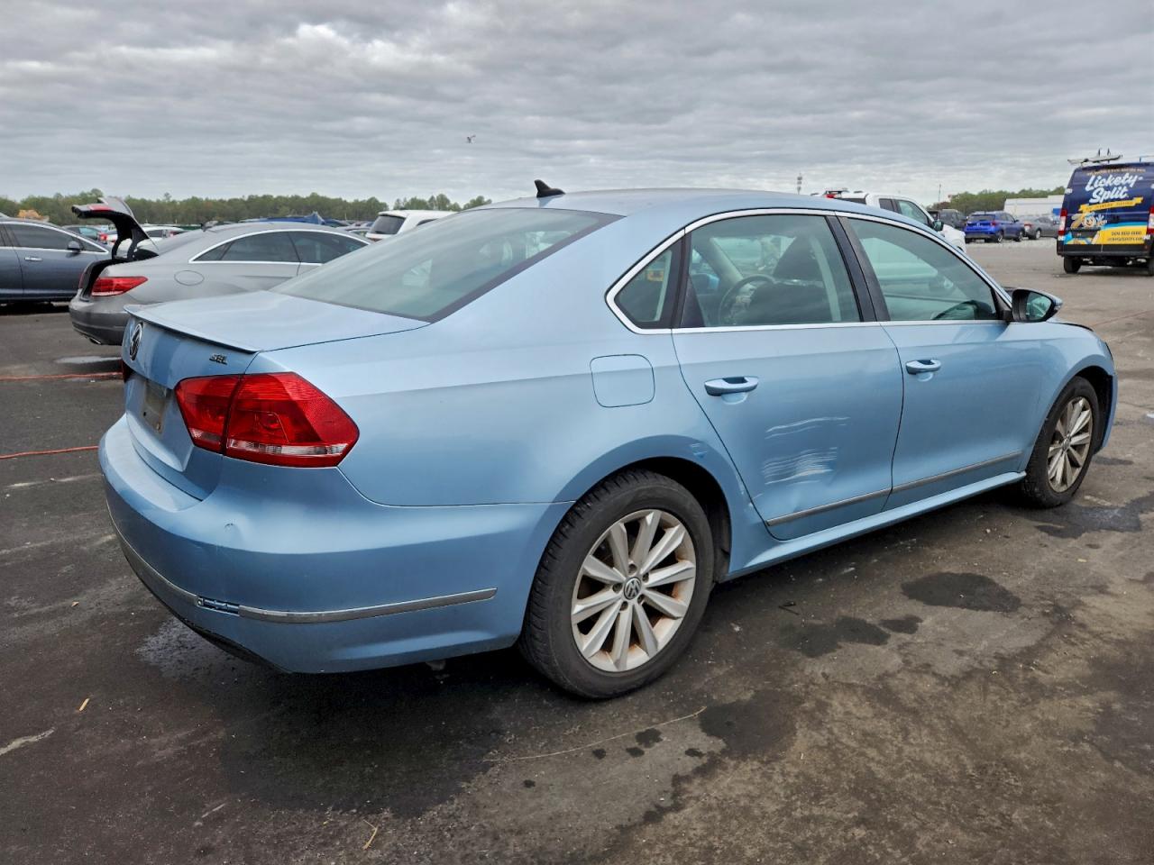 2012 VOLKSWAGEN PASSAT SEL photo 3