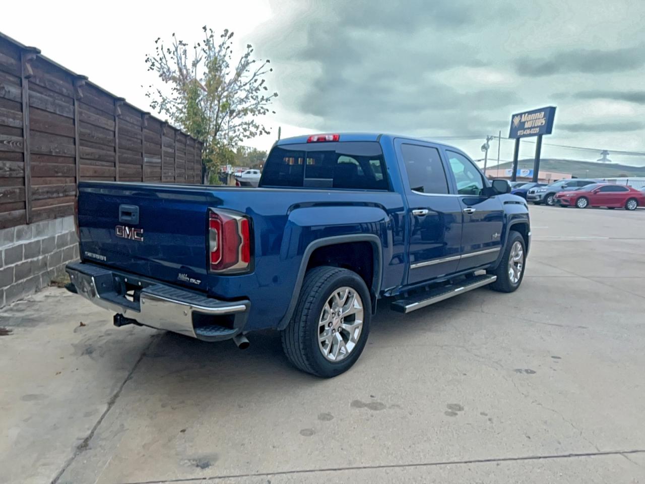 2017 GMC SIERRA C1500 SLT photo 4