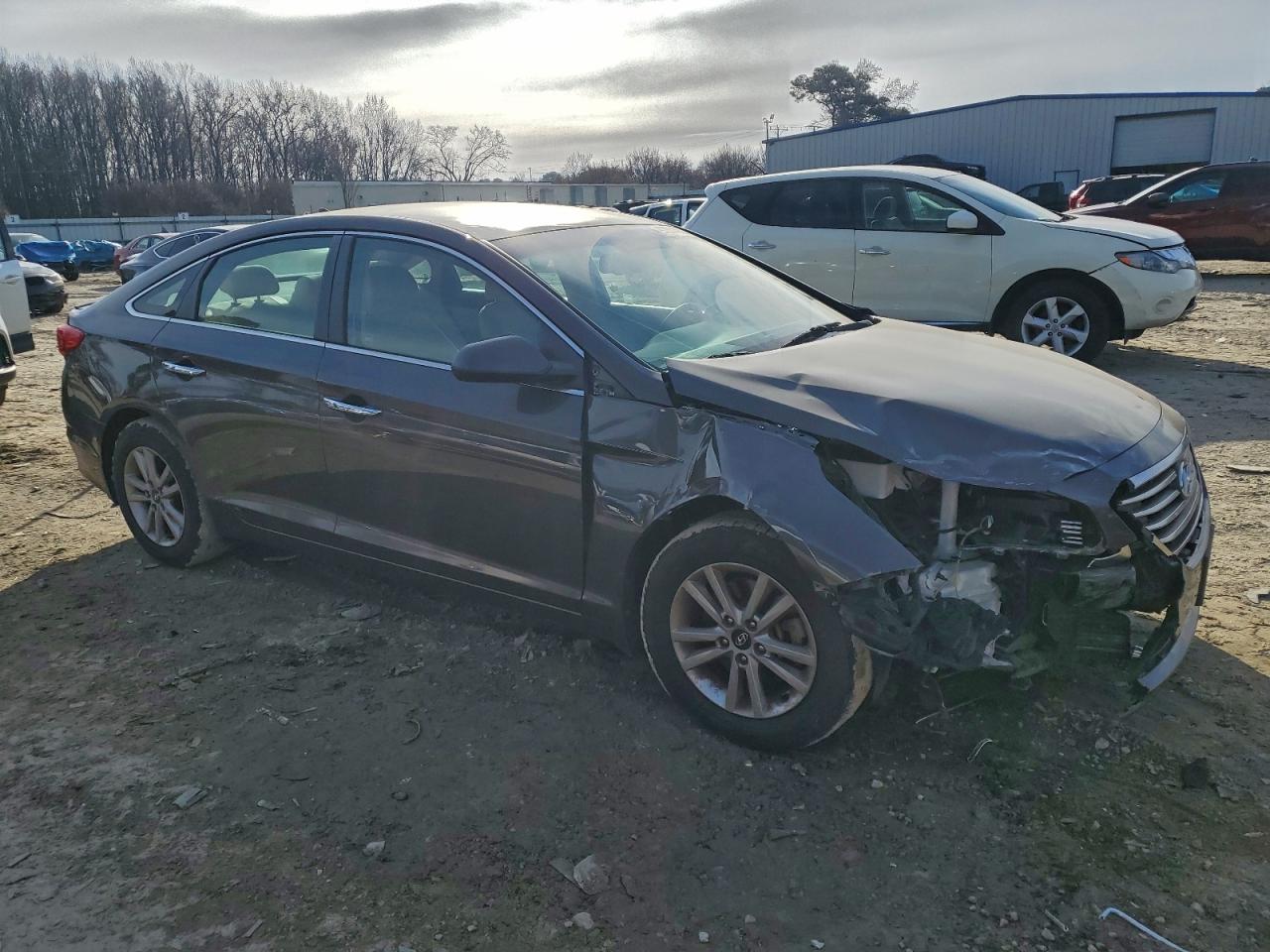 2015 HYUNDAI SONATA SE photo 4