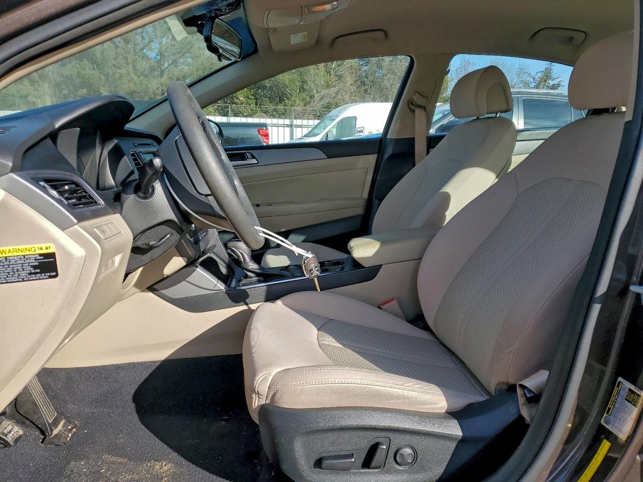 2015 HYUNDAI SONATA SE photo 7