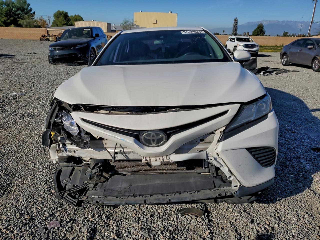 2019 TOYOTA CAMRY L photo 5