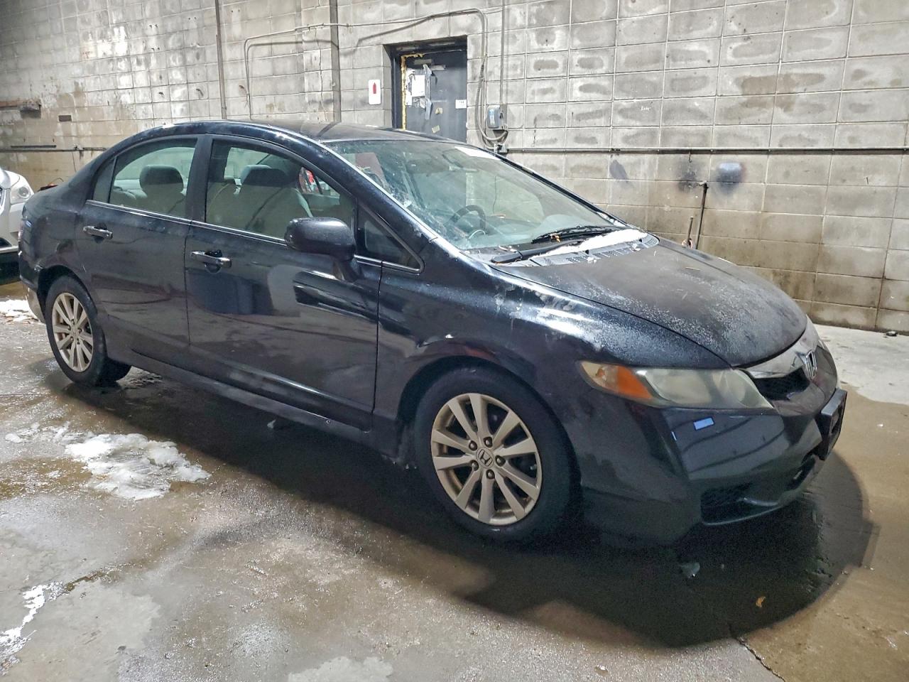 2011 HONDA CIVIC LX photo 4