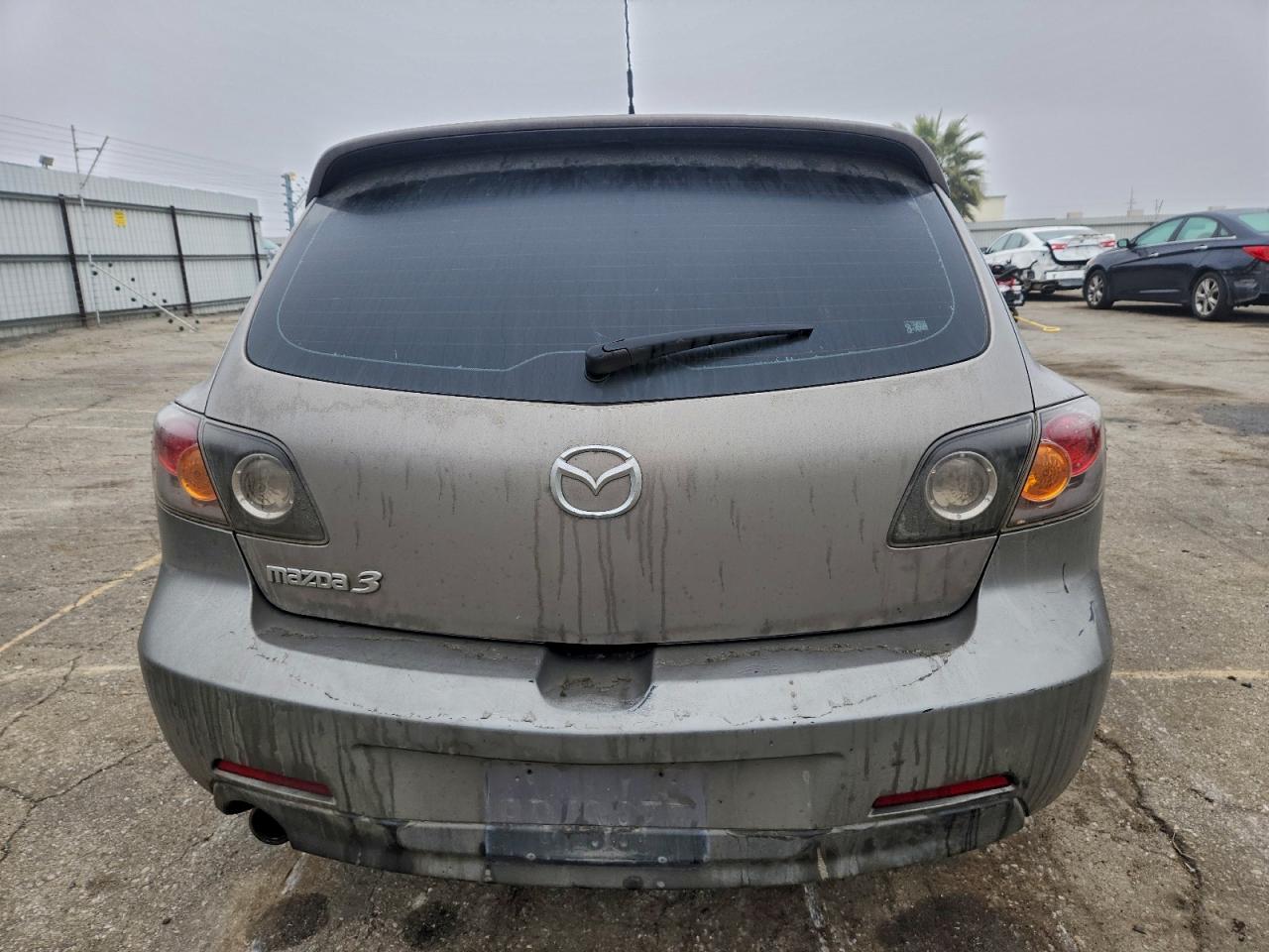 2005 MAZDA 3 HATCHBACK photo 6