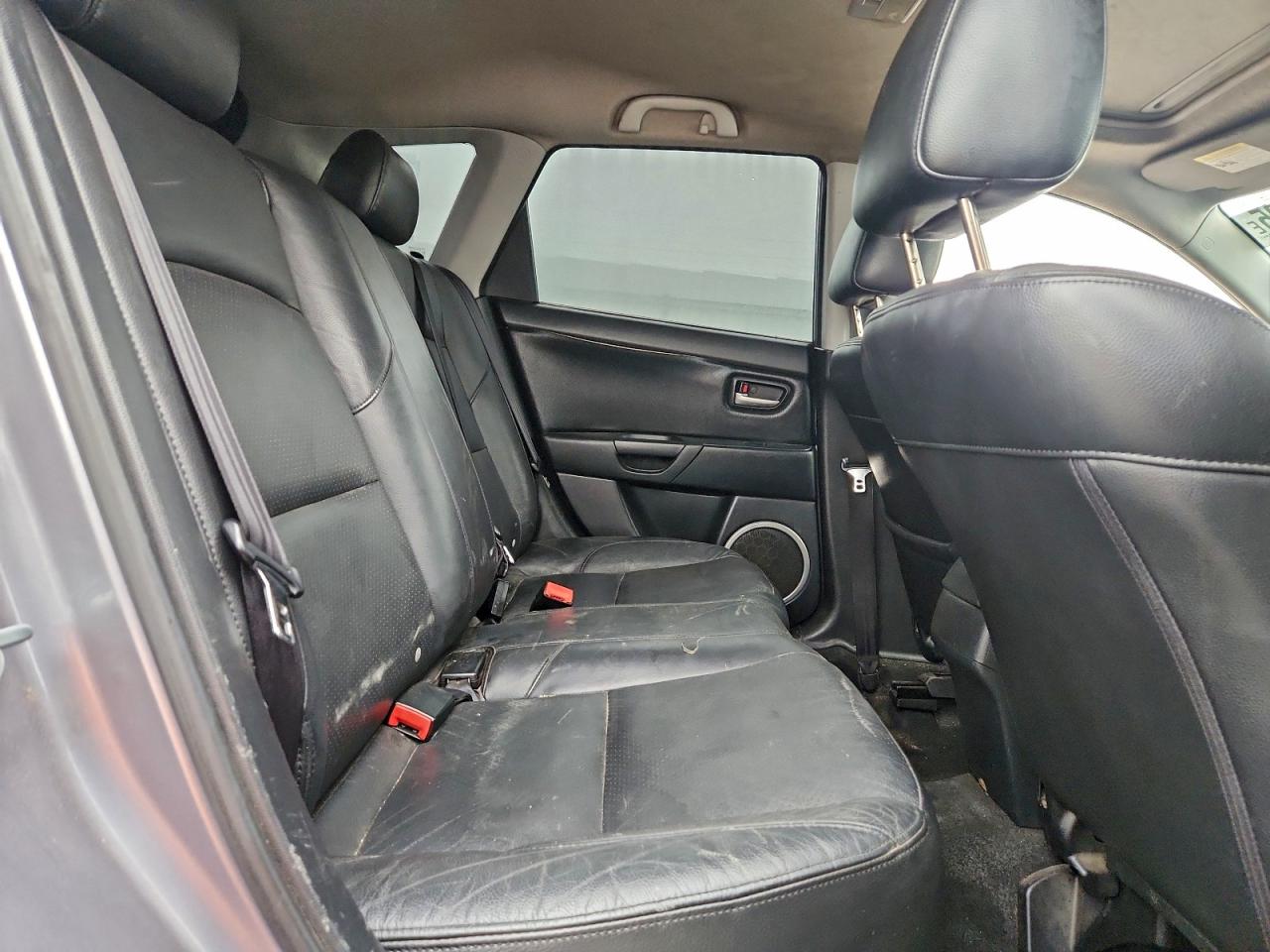 2005 MAZDA 3 HATCHBACK photo 10