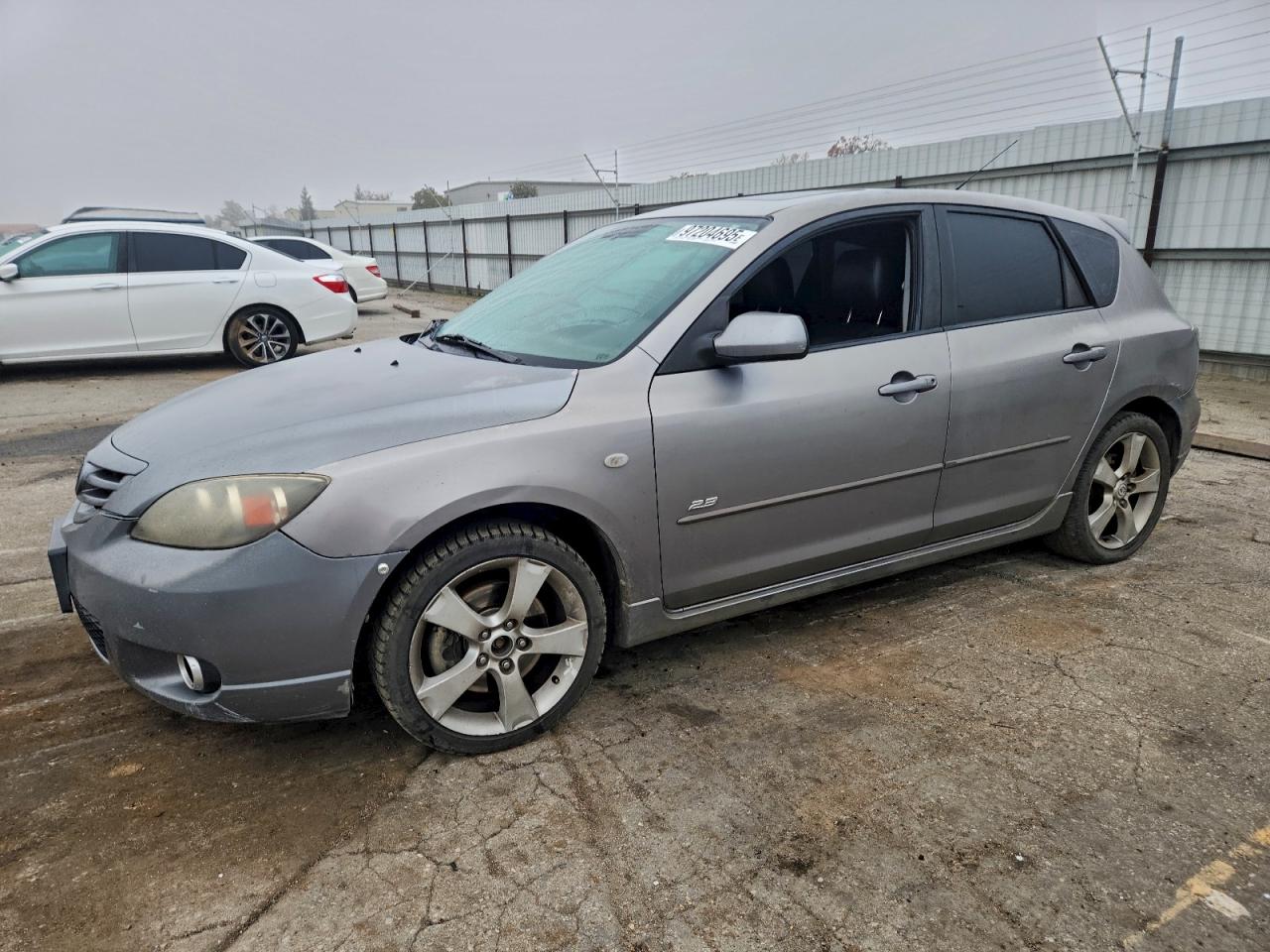 2005 MAZDA 3