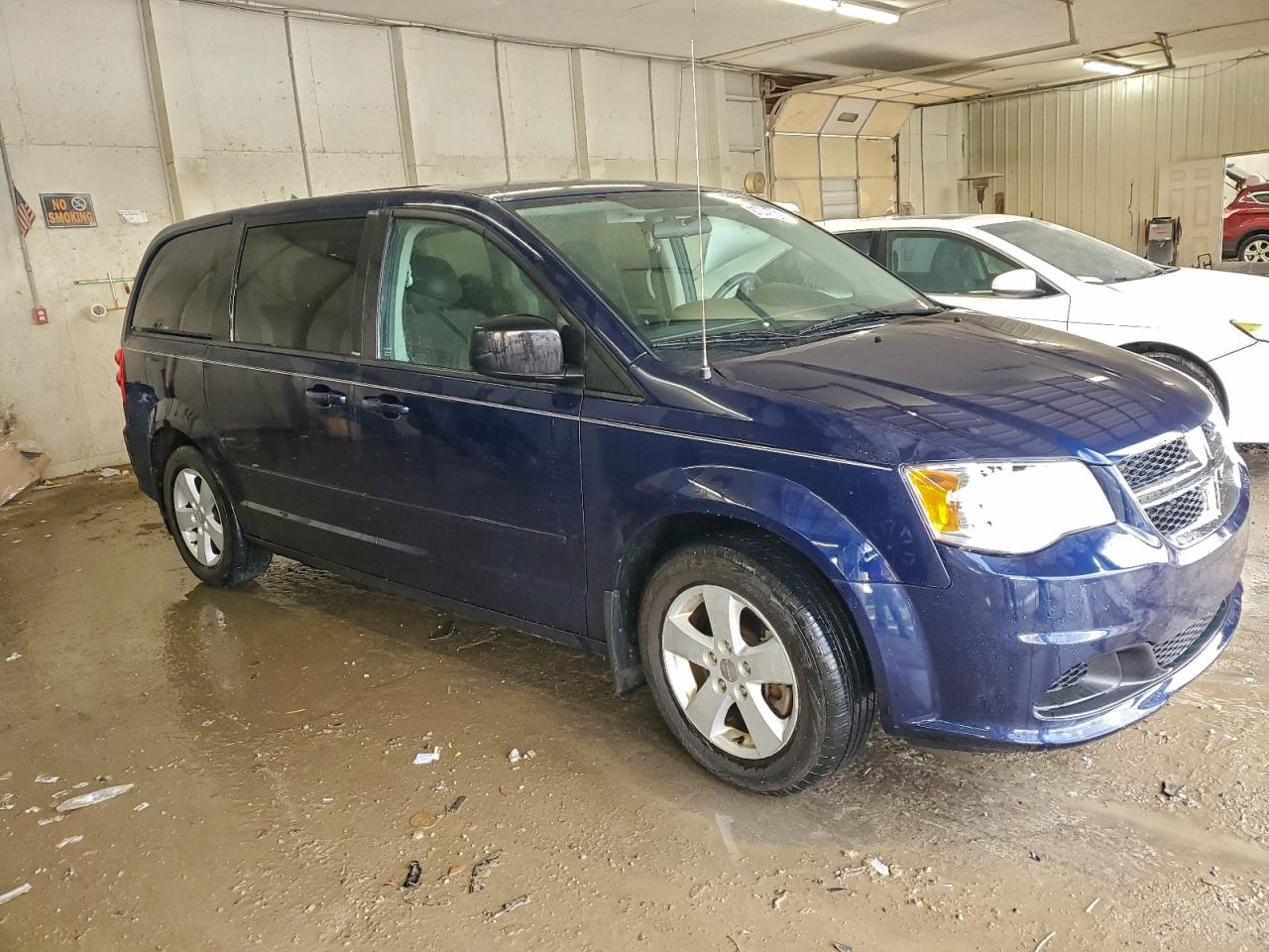 2013 DODGE GRAND CARAVAN SE photo 4