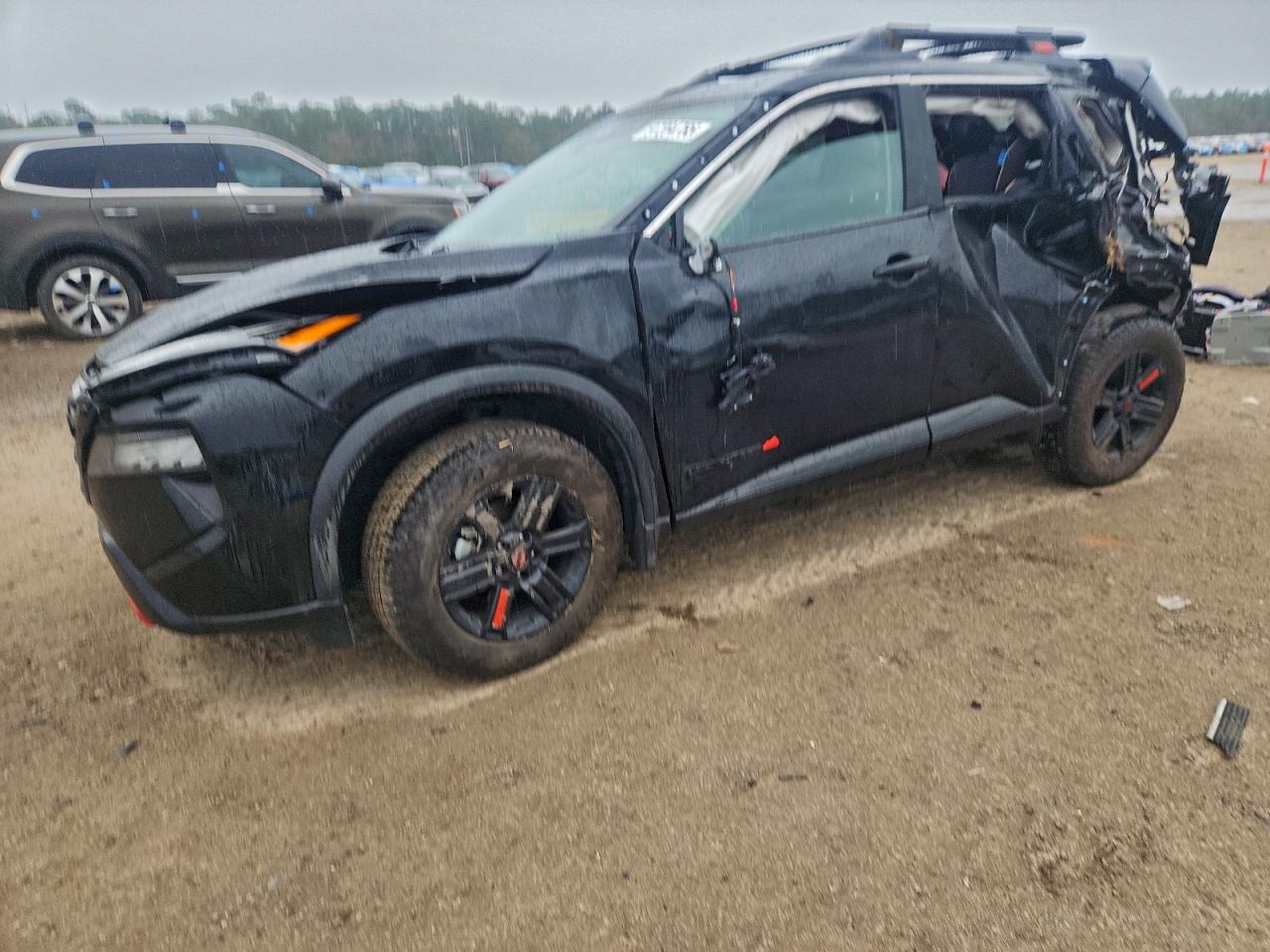 2025 NISSAN ROGUE
