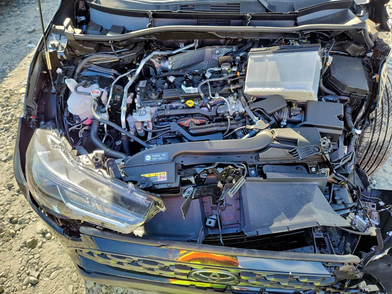2025 TOYOTA COROLLA CROSS L photo 23