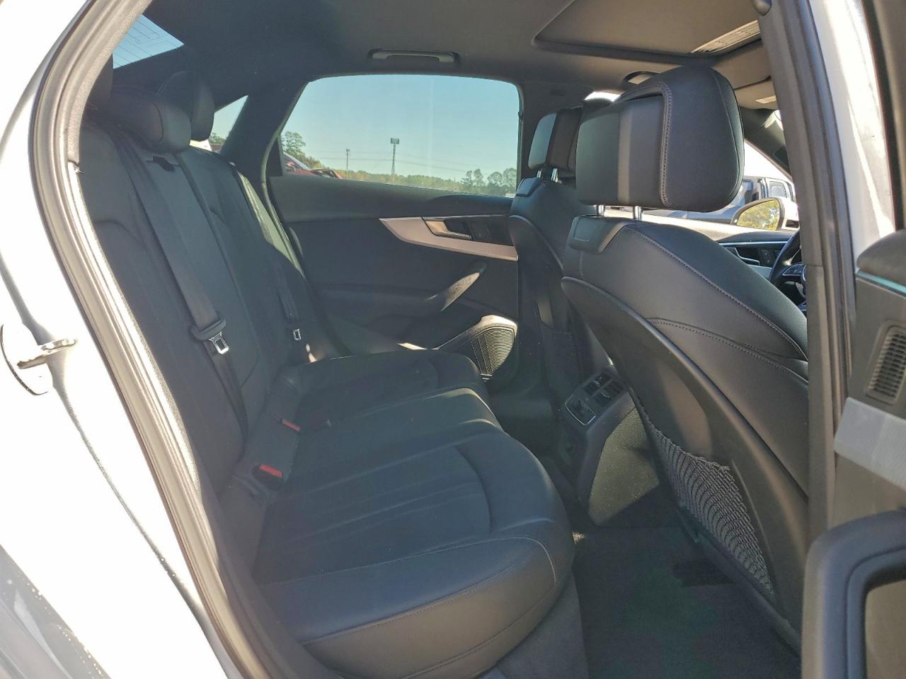 2017 AUDI A4 PREMIUM PLUS photo 10