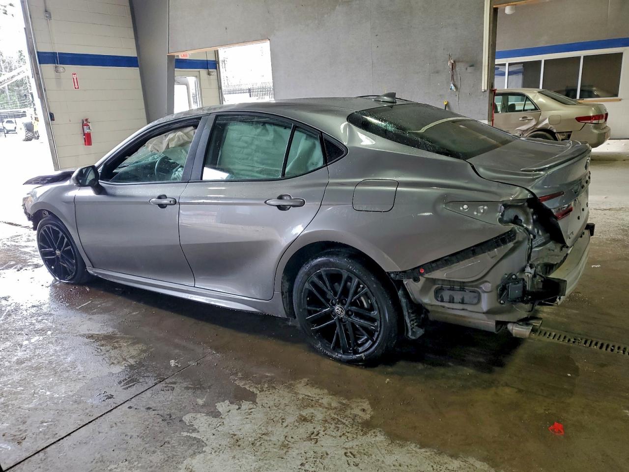 2025 TOYOTA CAMRY XSE photo 2