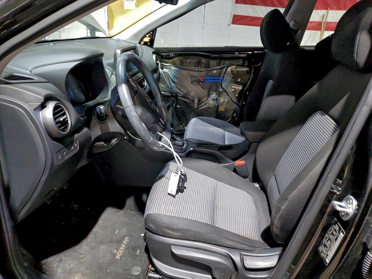 2020 HYUNDAI KONA SEL photo 7