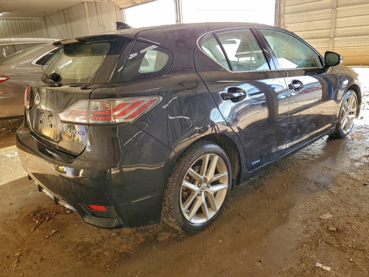 2017 LEXUS CT 200 photo 3
