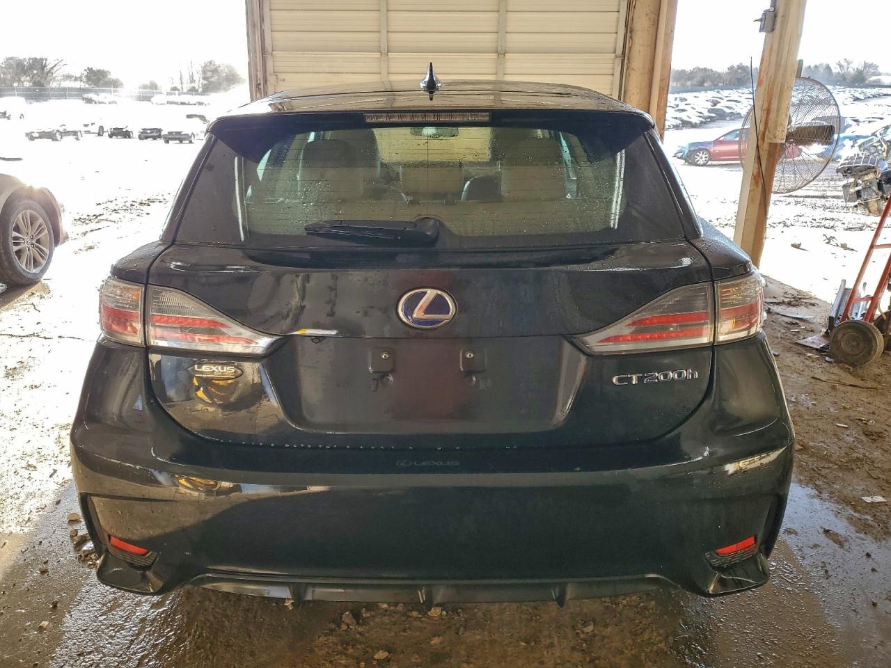 2017 LEXUS CT 200 photo 6
