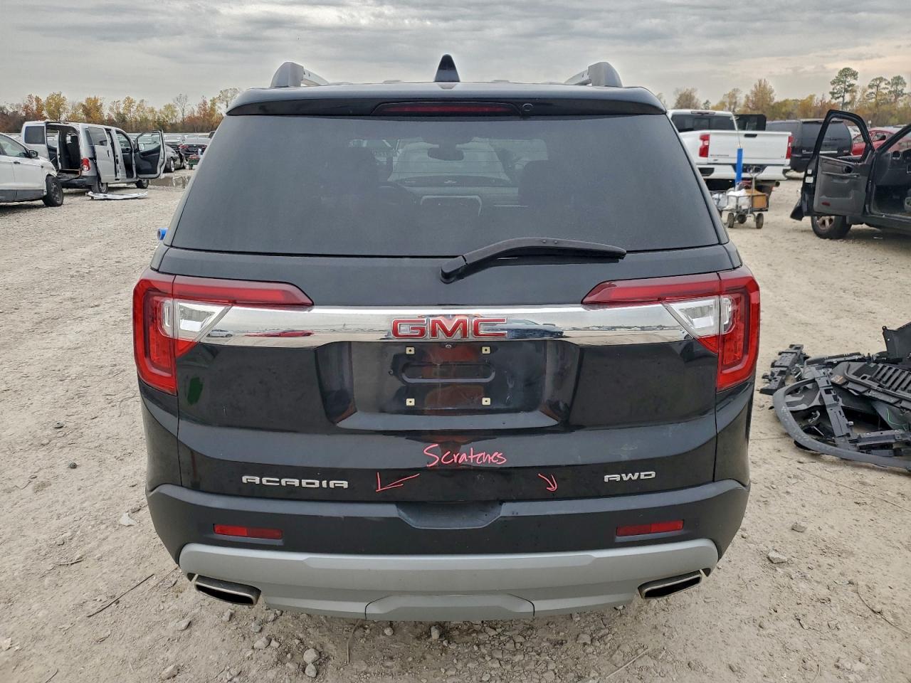 2023 GMC ACADIA SLT photo 6