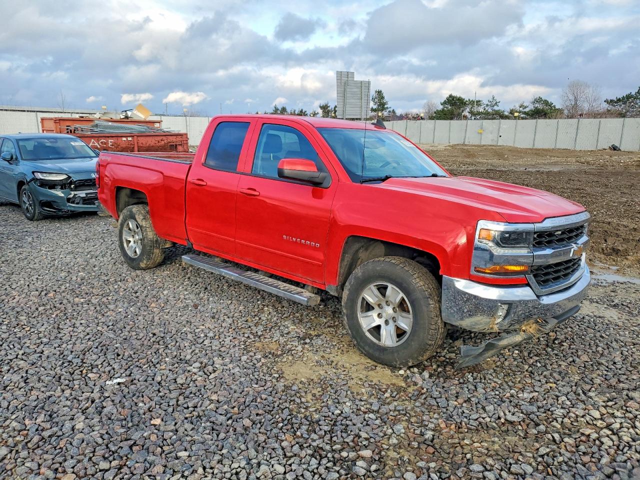 2016 CHEVROLET SILVERADO K1500 LT photo 4