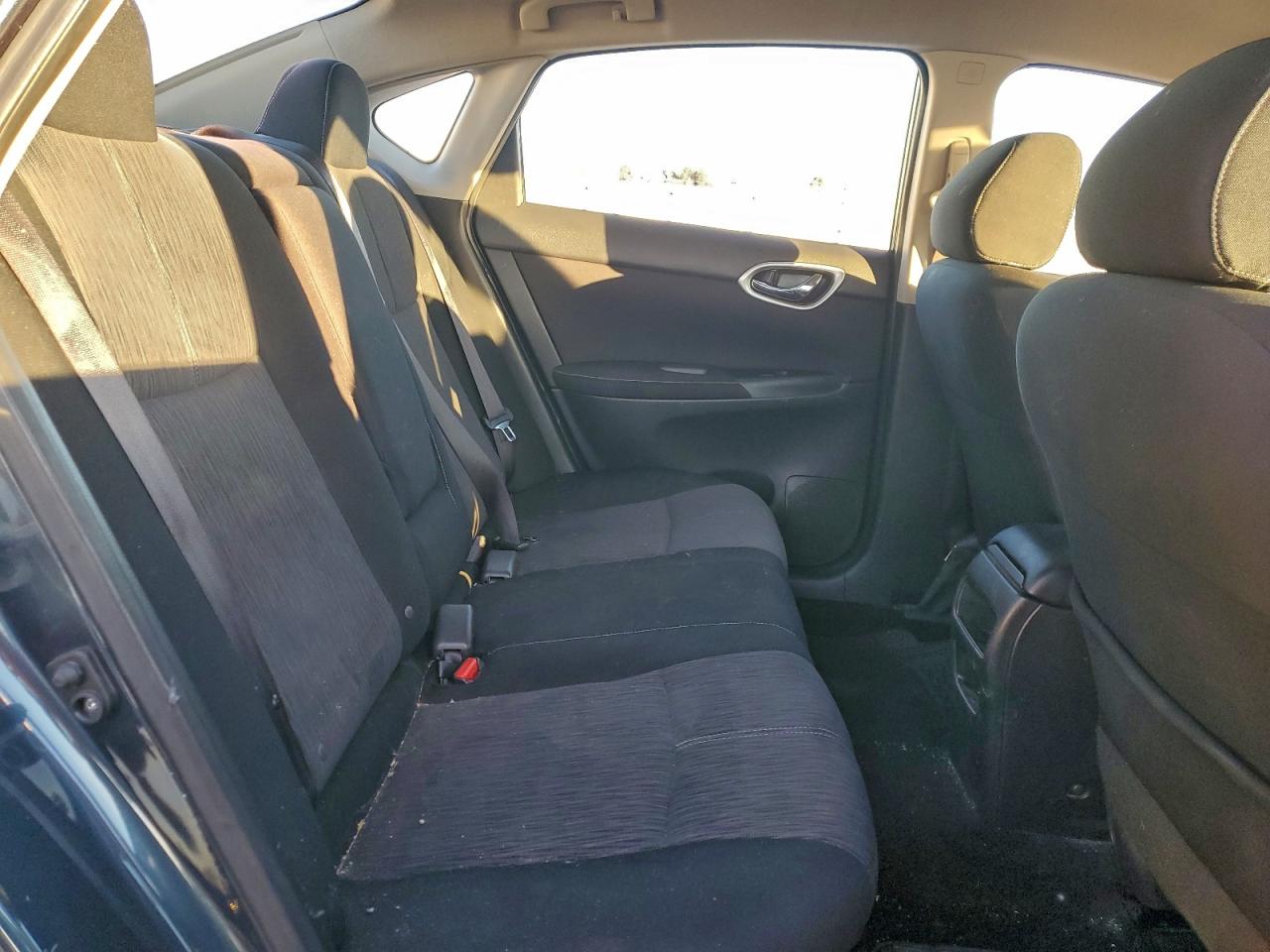 2014 NISSAN SENTRA S photo 10