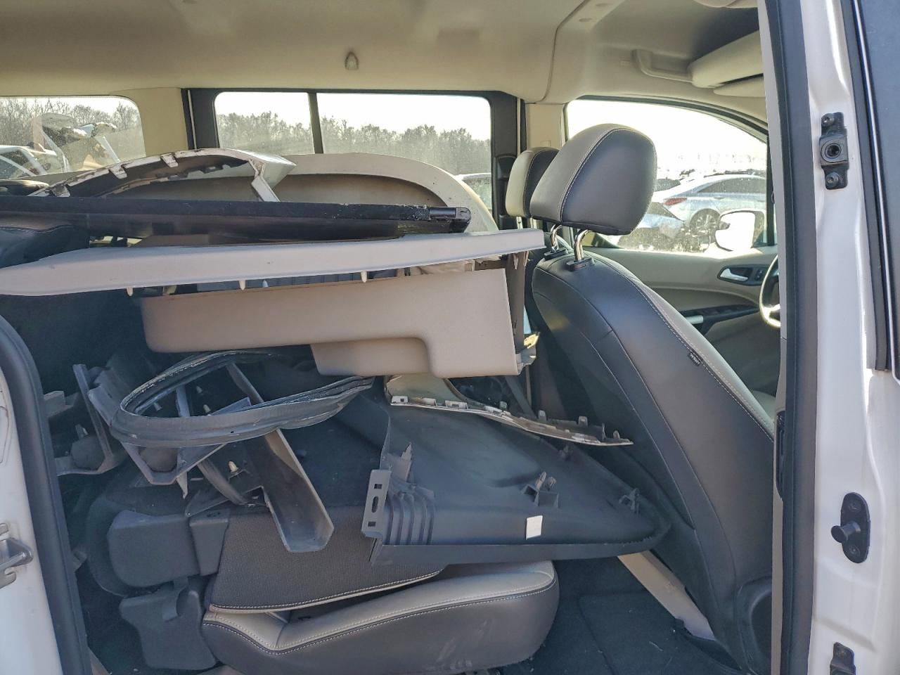 2015 FORD TRANSIT CONNECT TITANIUM photo 11